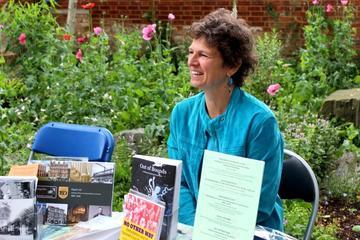 Liz Woolley Liz Woolley
